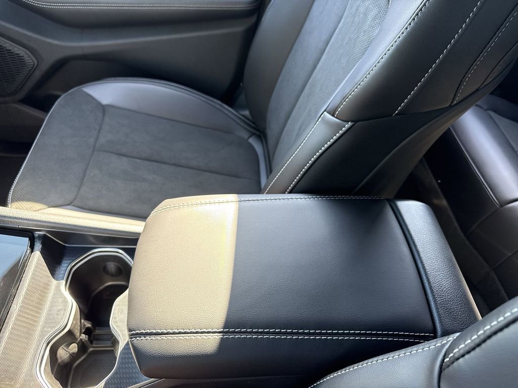 New 2025 Jeep Grand Cherokee Altitude image 21