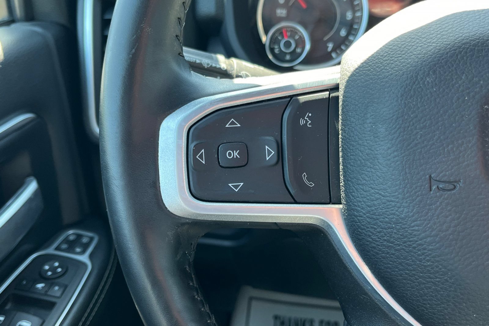 Used 2024 RAM 2500 Big Horn AWD/4WD image 35