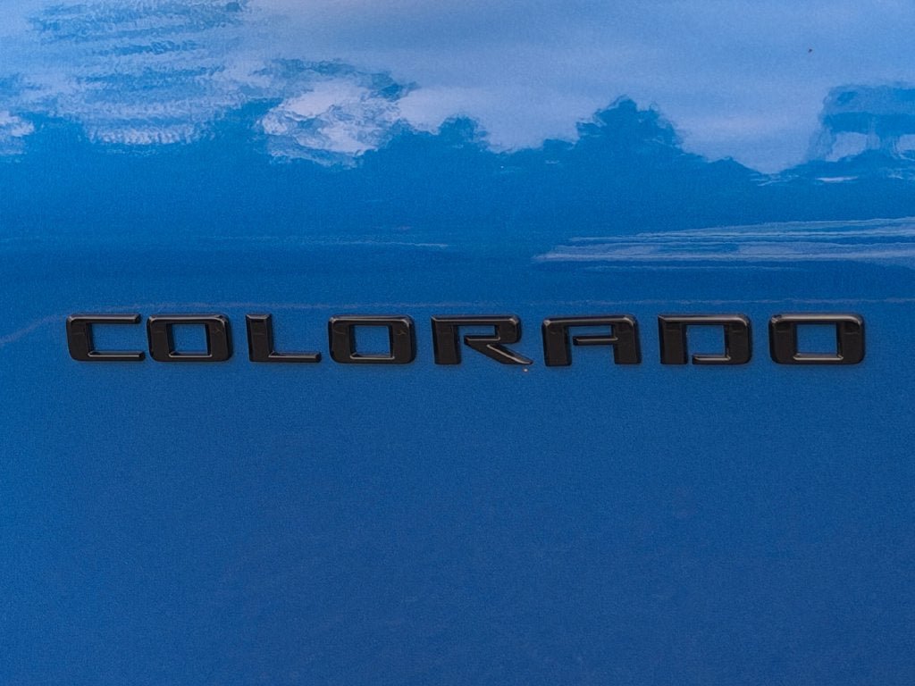 Used 2024 Chevrolet Colorado ZR2 w/ Technology Package AWD/4WD image 32
