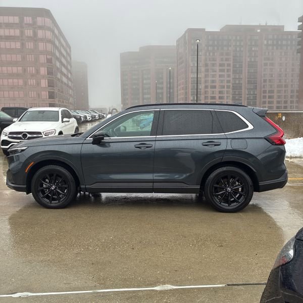 Used 2025 Honda CR-V Sport image 8