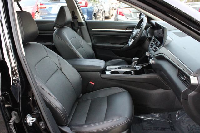 Used 2024 Nissan Altima 2.5 SL AWD/4WD image 16