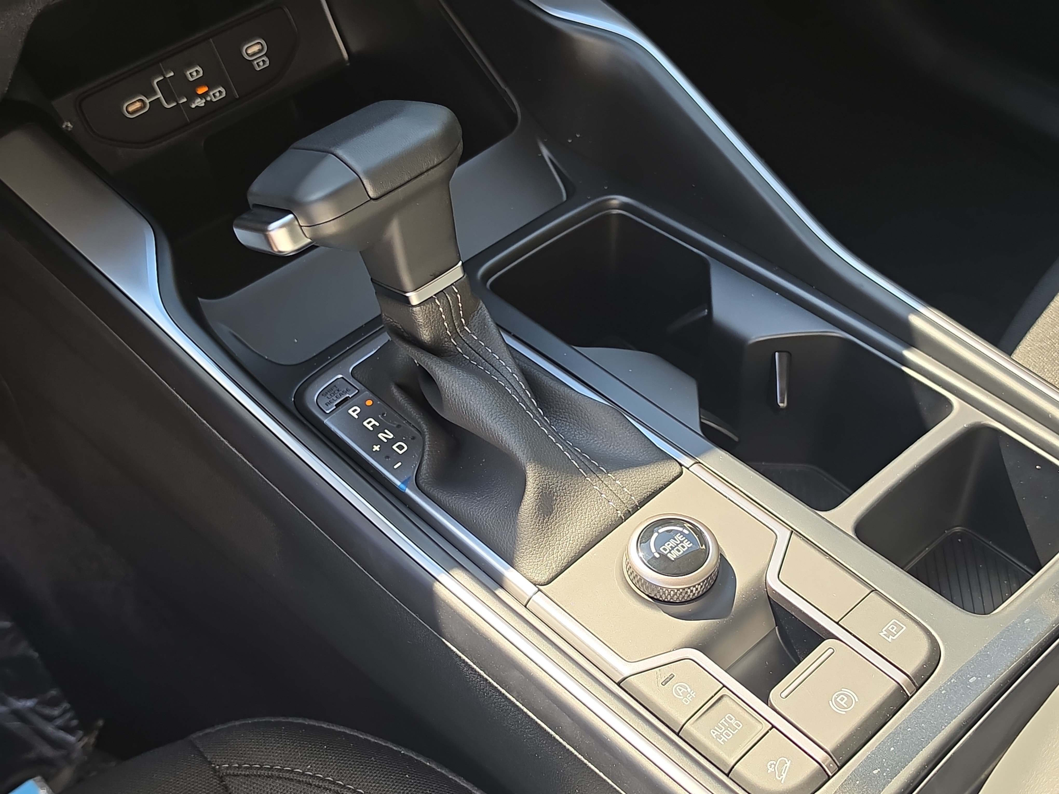 New 2026 Kia Sorento LX FWD image 25