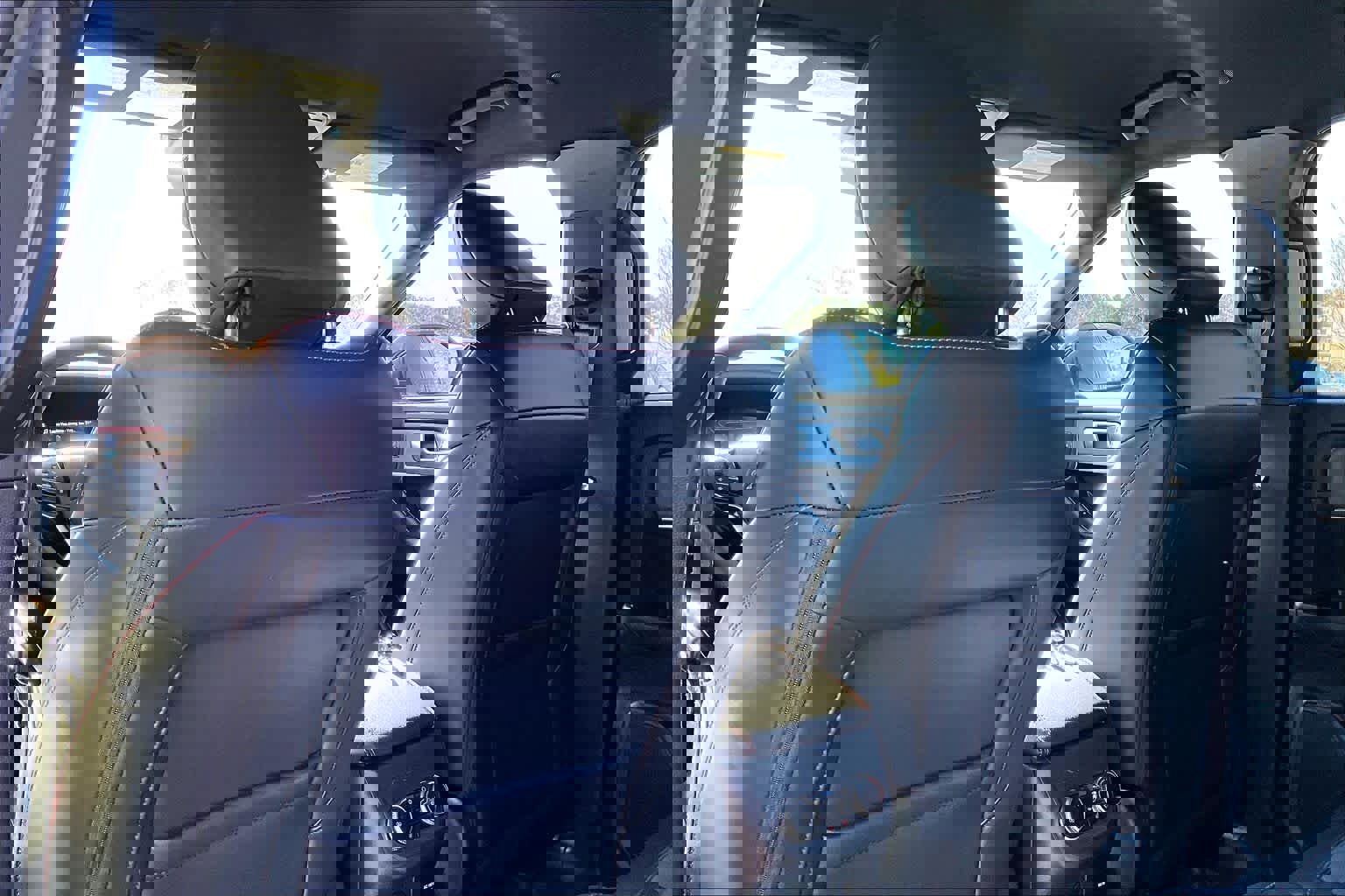 Used 2025 Ford Explorer ST-Line w/ Premium Package image 22