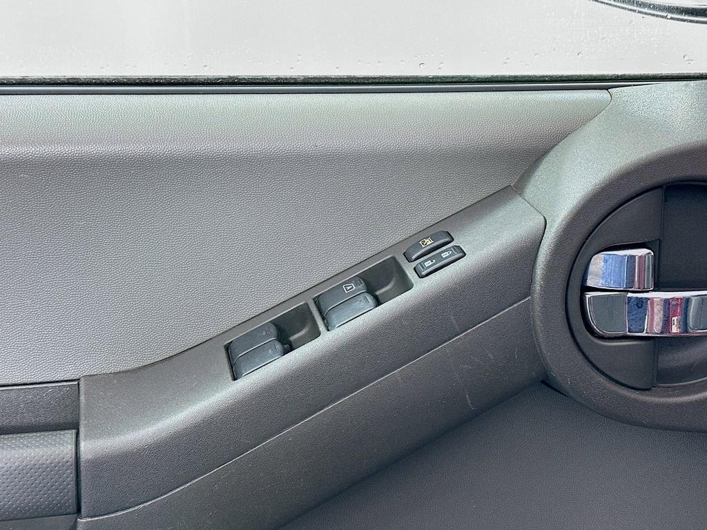 Used 2013 Nissan Xterra S w/ Value Package image 16