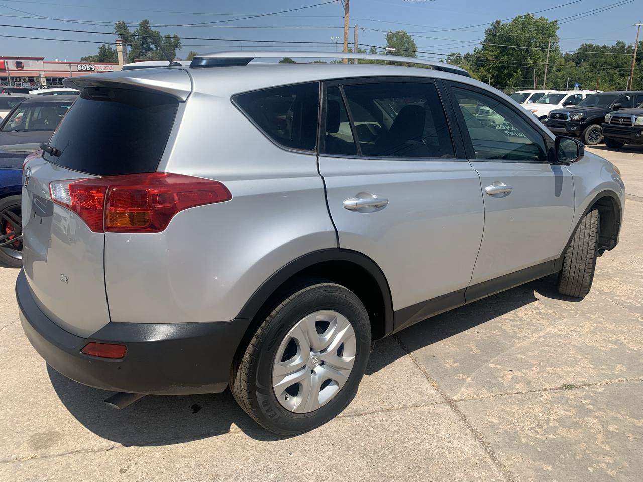 Used 2014 Toyota RAV4 LE FWD image 4