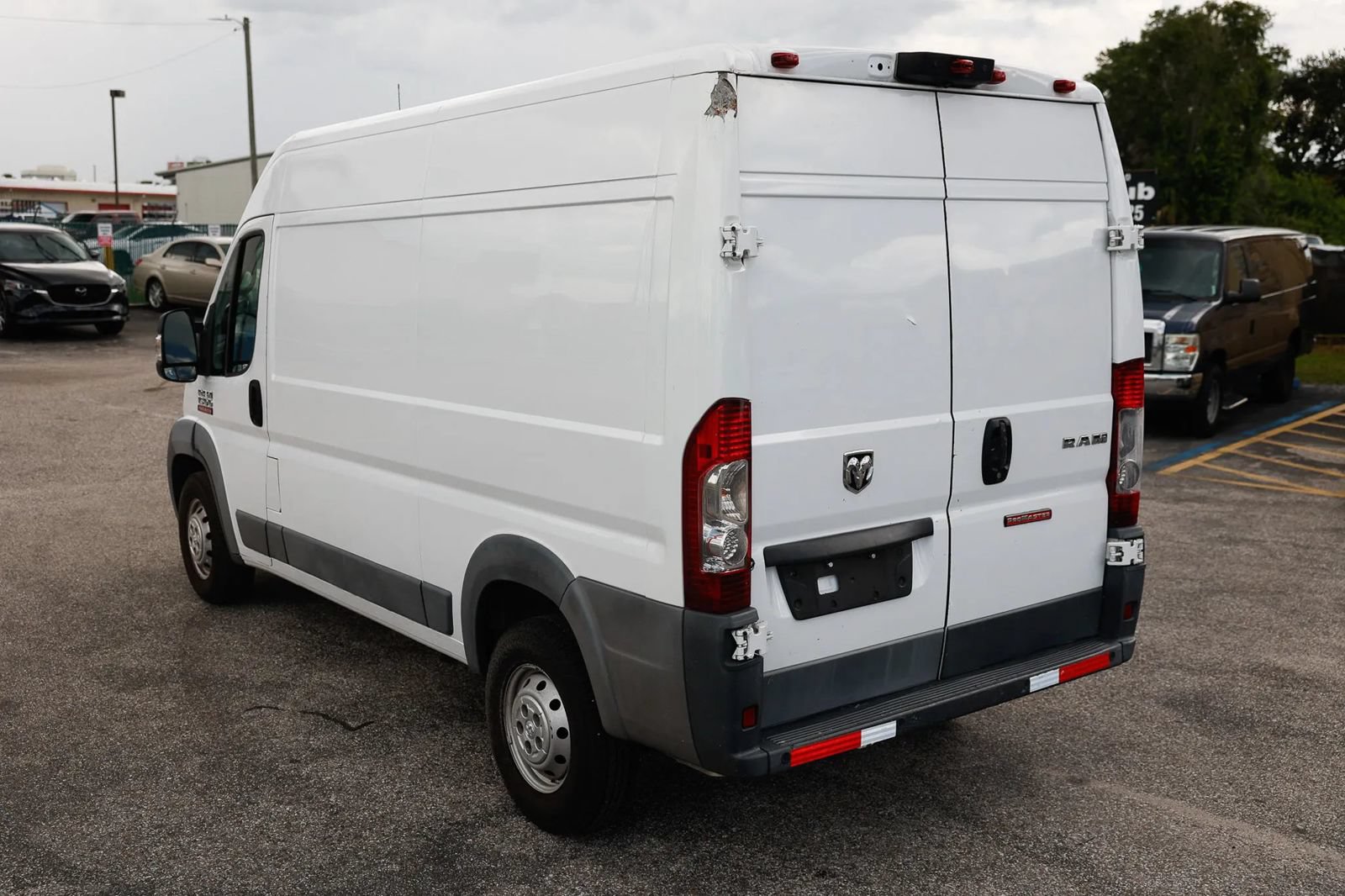 Used 2018 RAM ProMaster 1500 FWD image 3