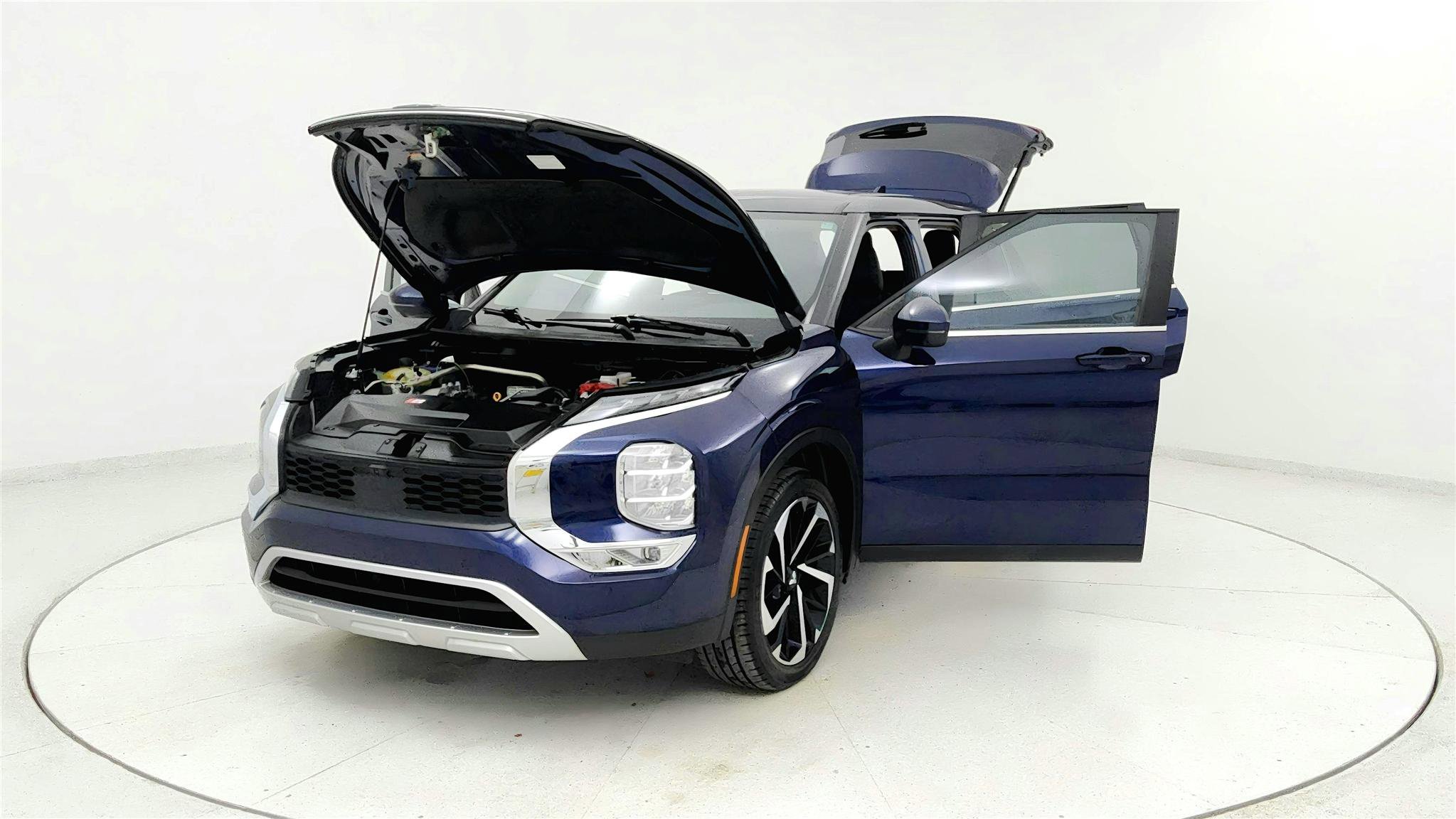 Used 2024 Mitsubishi Outlander FWD image 9