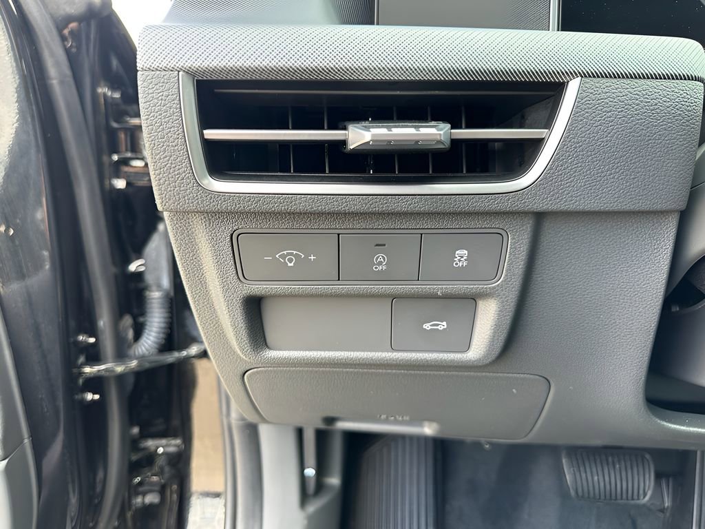 Used 2025 Hyundai Sonata SE image 17