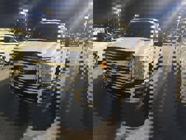 Used 2012 Ford F250 Lariat w/ Lariat Interior Pkg image 2