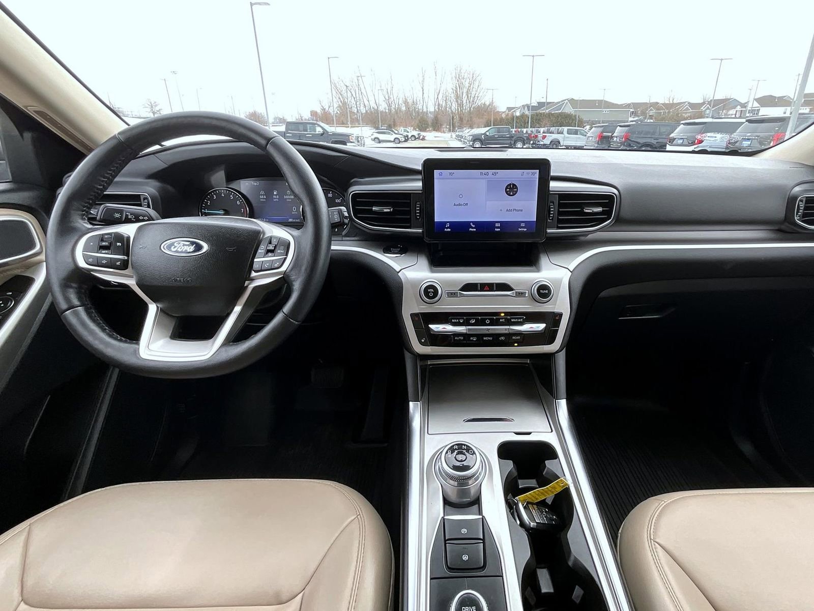 Used 2022 Ford Explorer XLT w/ Equipment Group 202A image 13