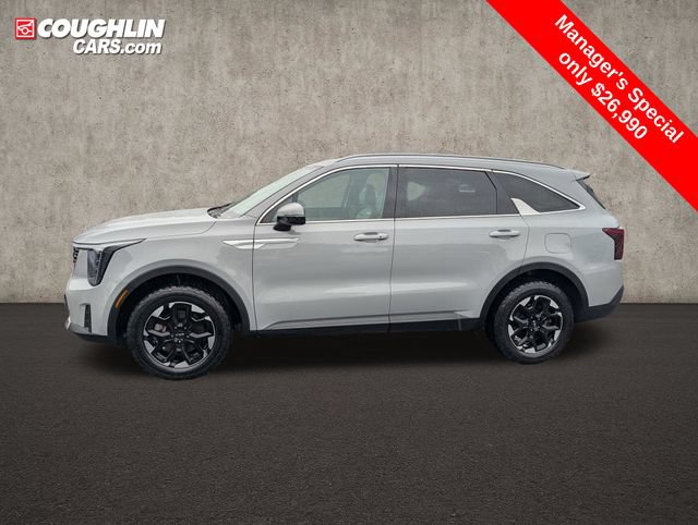 Used 2024 Kia Sorento S AWD/4WD image 4