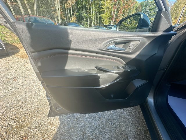 Used 2024 Chevrolet Trax RS w/ Driver Confidence Package FWD image 33