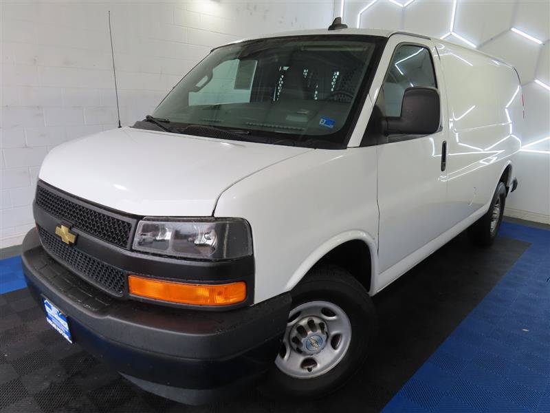 Used 2021 Chevrolet Express 2500 w/ Driver Convenience Package RWD image 4