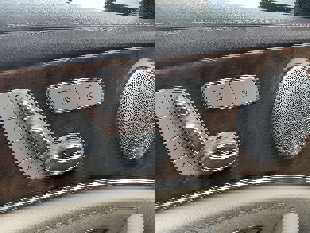 Used 2017 Mercedes-Benz E 400 4MATIC Wagon image 23