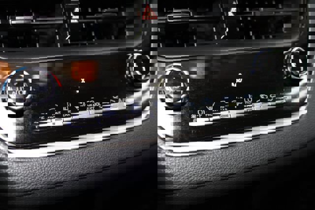 Used 2022 Toyota Corolla LE image 17