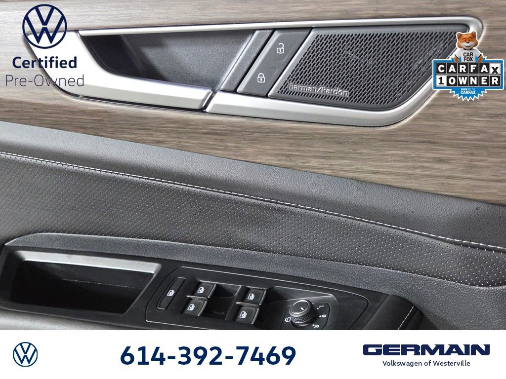 Certified 2025 Volkswagen Atlas SEL Premium R-Line image 31