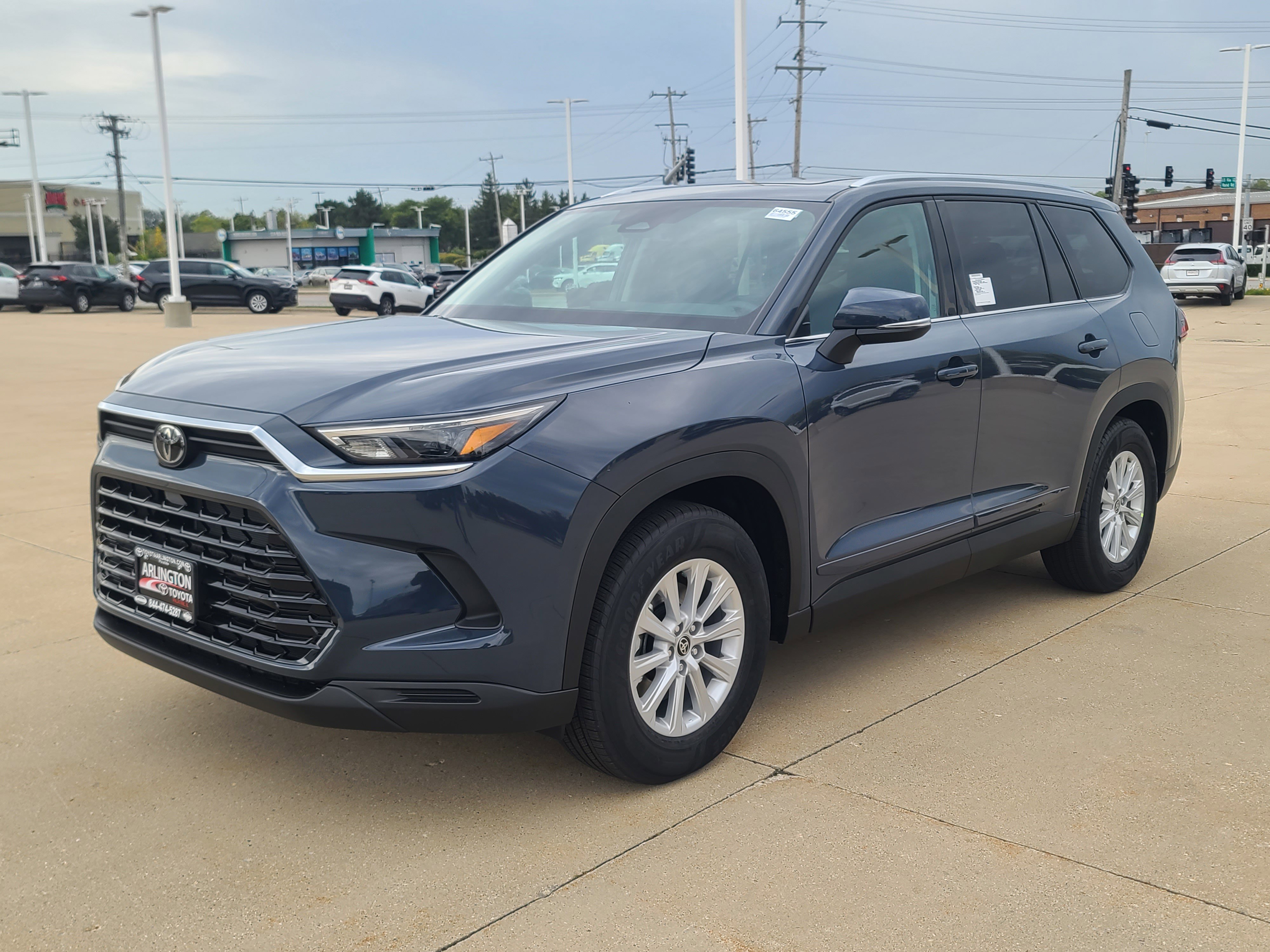 New 2026 Toyota Grand Highlander XLE image 8