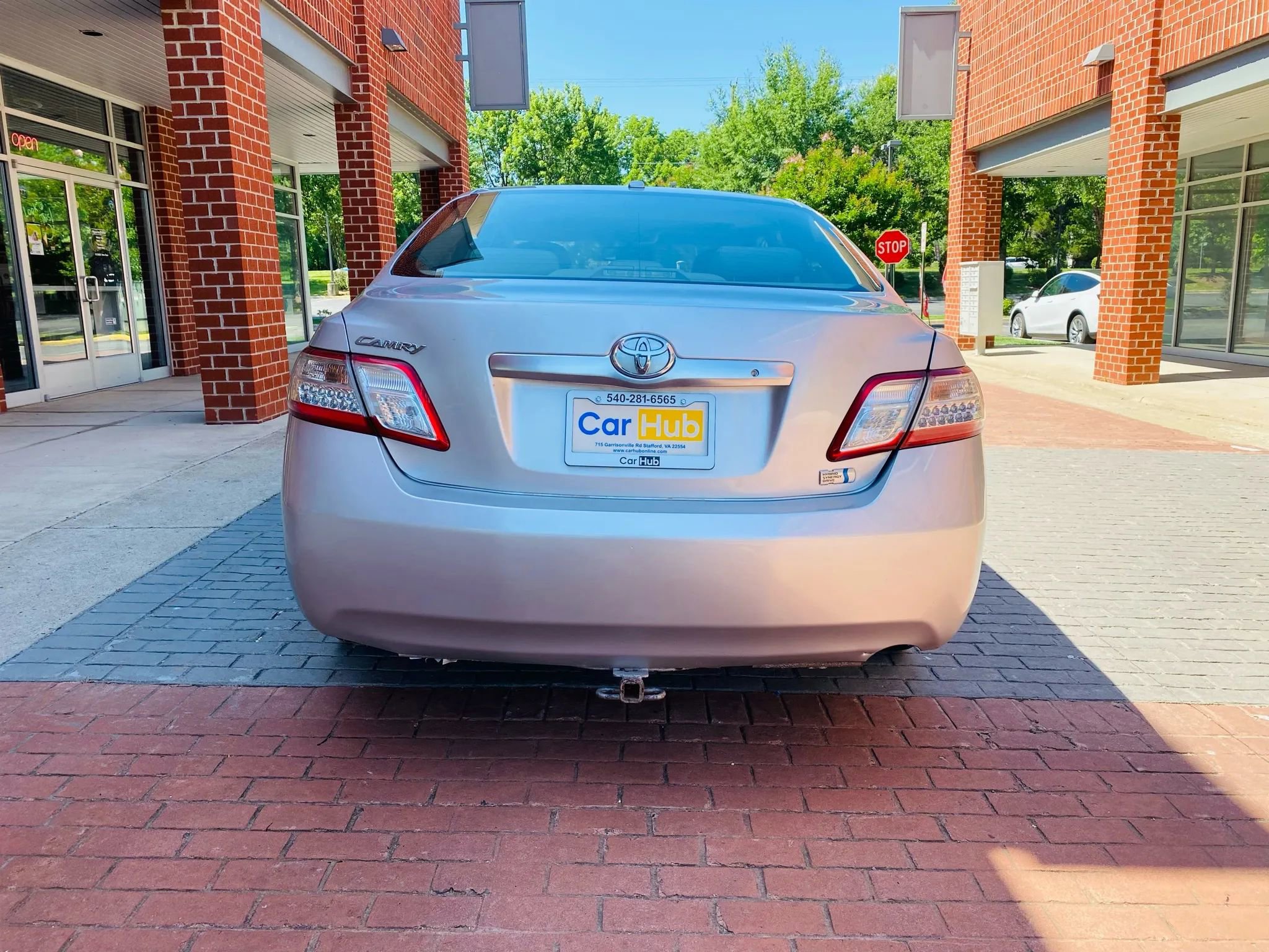 Used 2010 Toyota Camry Hybrid FWD image 5