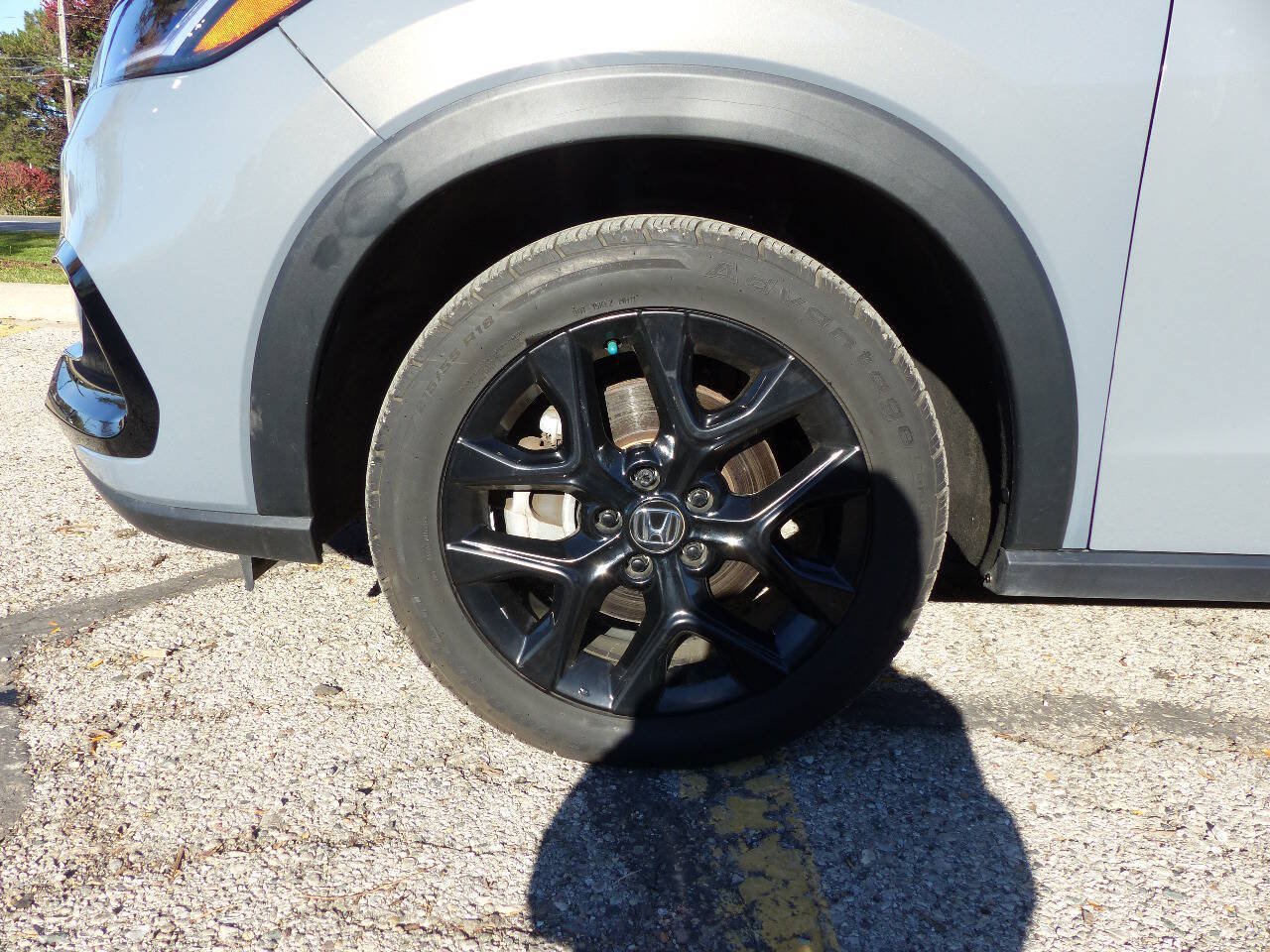 Used 2025 Honda HR-V Sport image 15