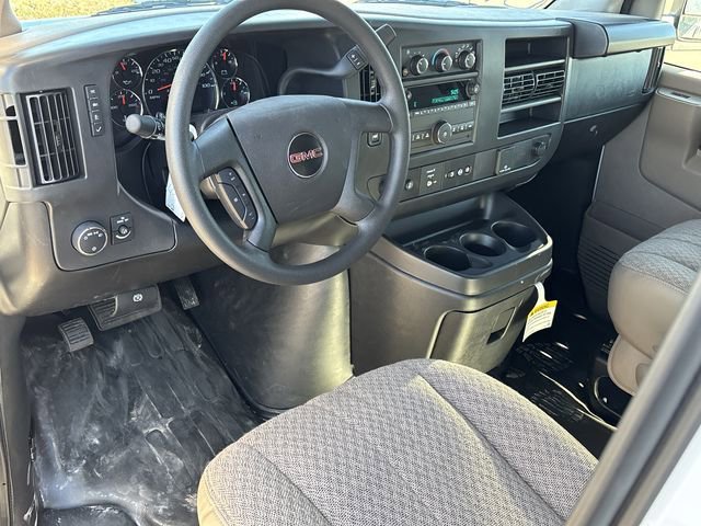 New 2025 GMC Savana 2500 Extended w/ Driver Convenience Package image 21