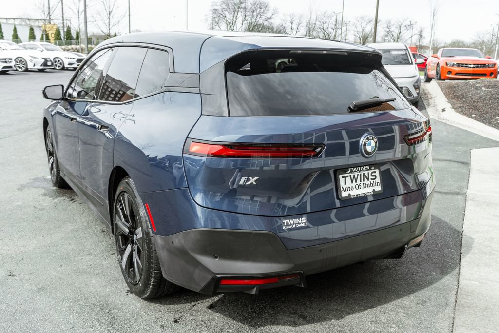 Used 2023 BMW iX xDrive50 w/ Premium Package AWD/4WD image 46