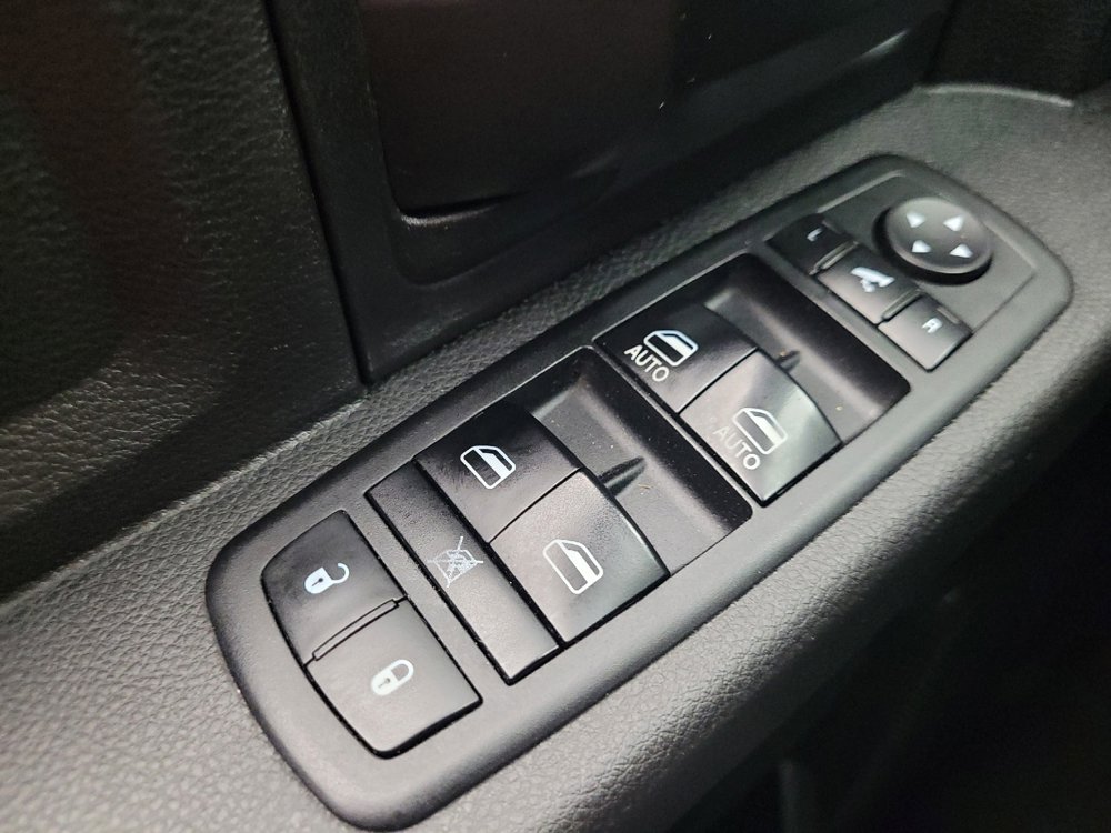 Used 2018 RAM 1500 Express w/ Express Value Package image 27