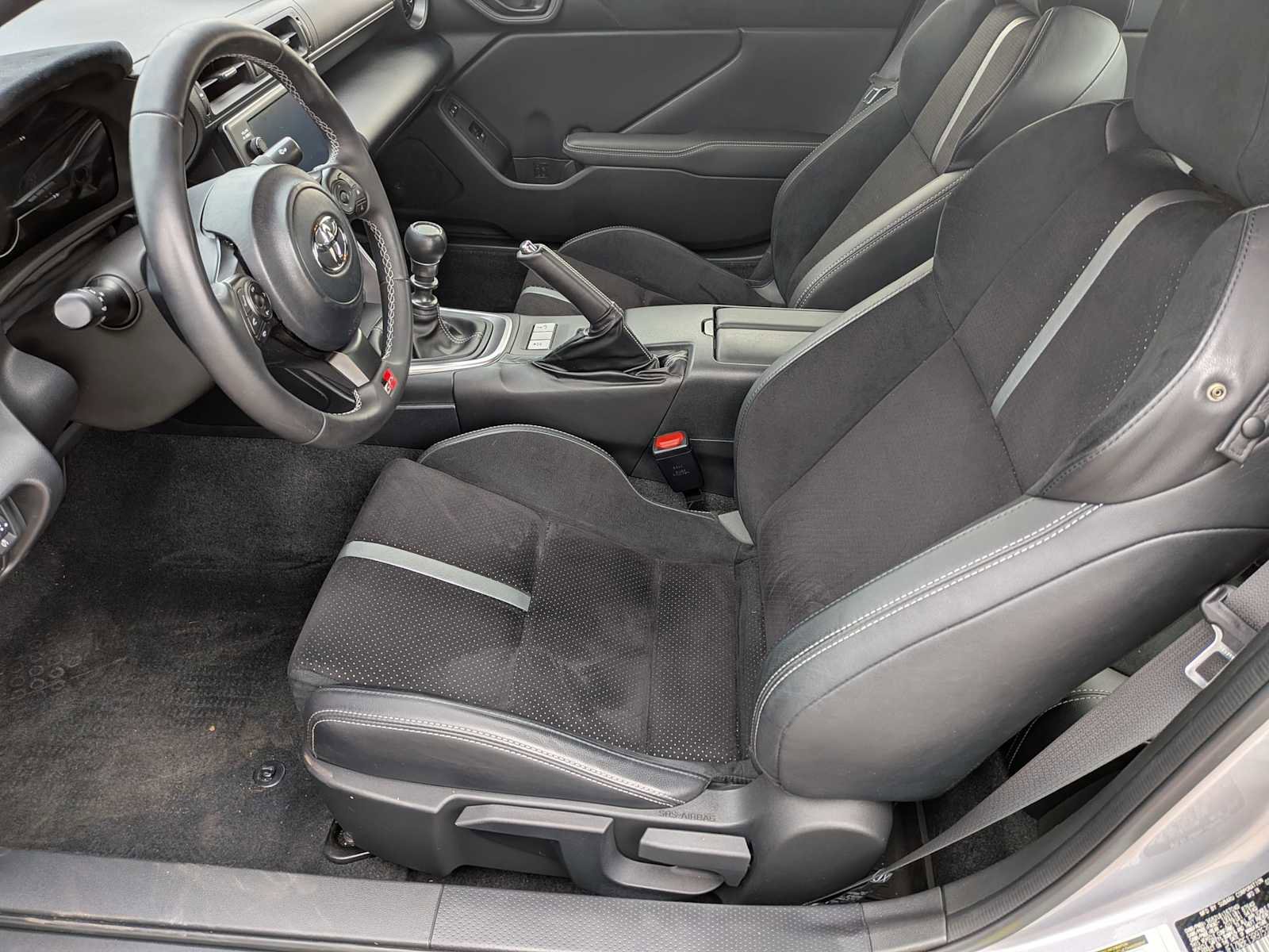 Used 2024 Toyota GR86 Premium image 15