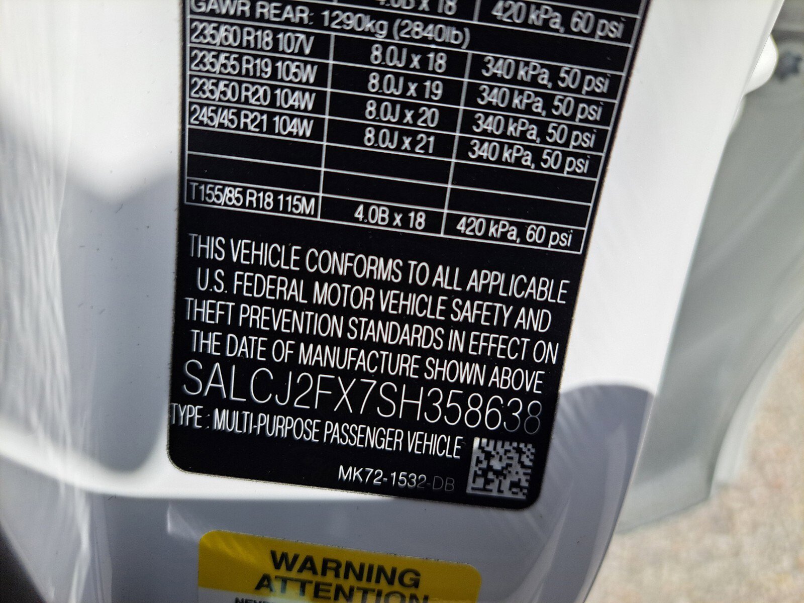 Certified 2025 Land Rover Discovery Sport S image 24