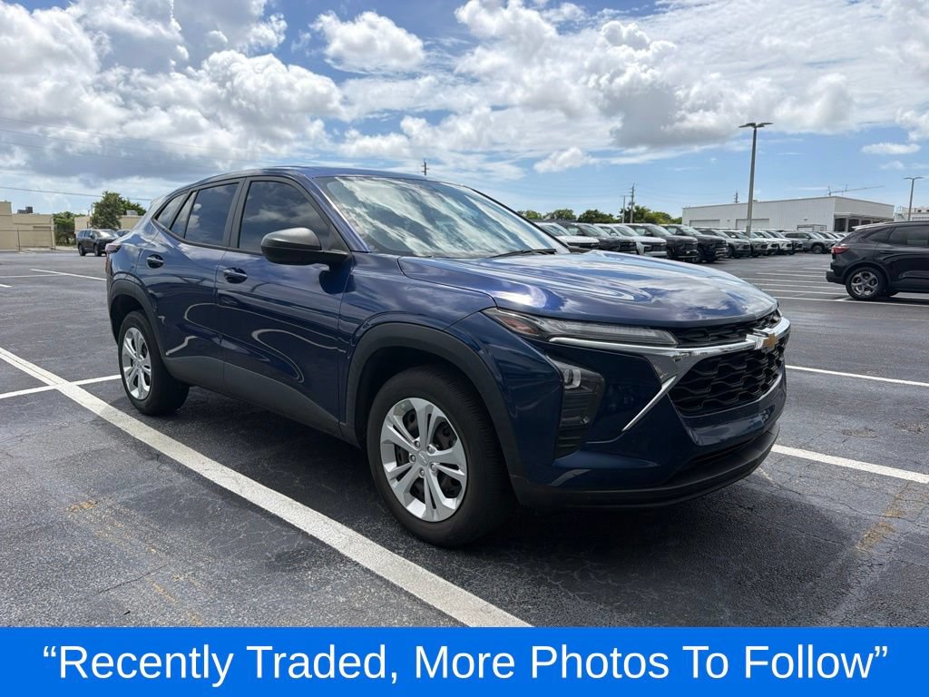 Certified 2024 Chevrolet Trax LS FWD image 1