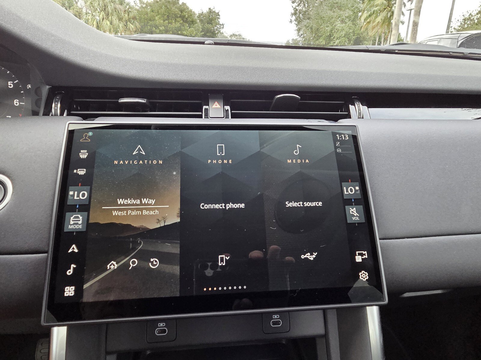 New 2025 Land Rover Discovery Sport S AWD/4WD image 23