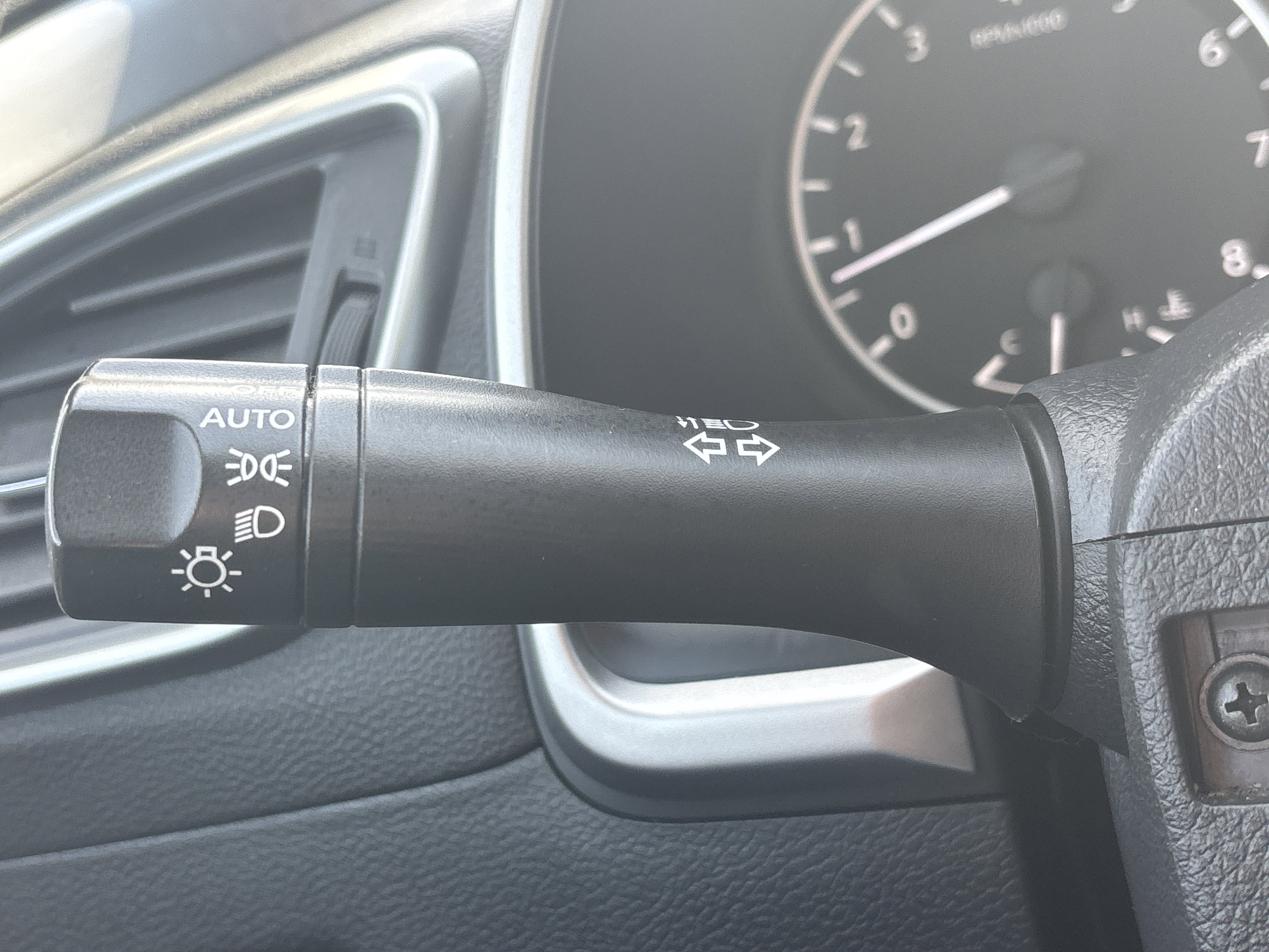 Used 2020 Nissan Murano SV image 26