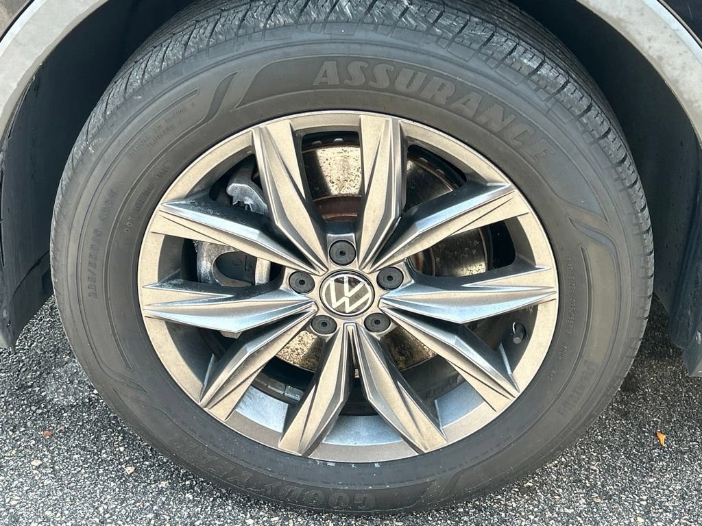 Used 2022 Volkswagen Tiguan SE FWD image 54