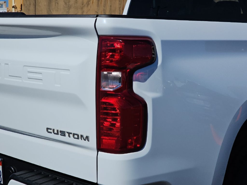 Used 2024 Chevrolet Silverado 1500 Custom RWD image 39