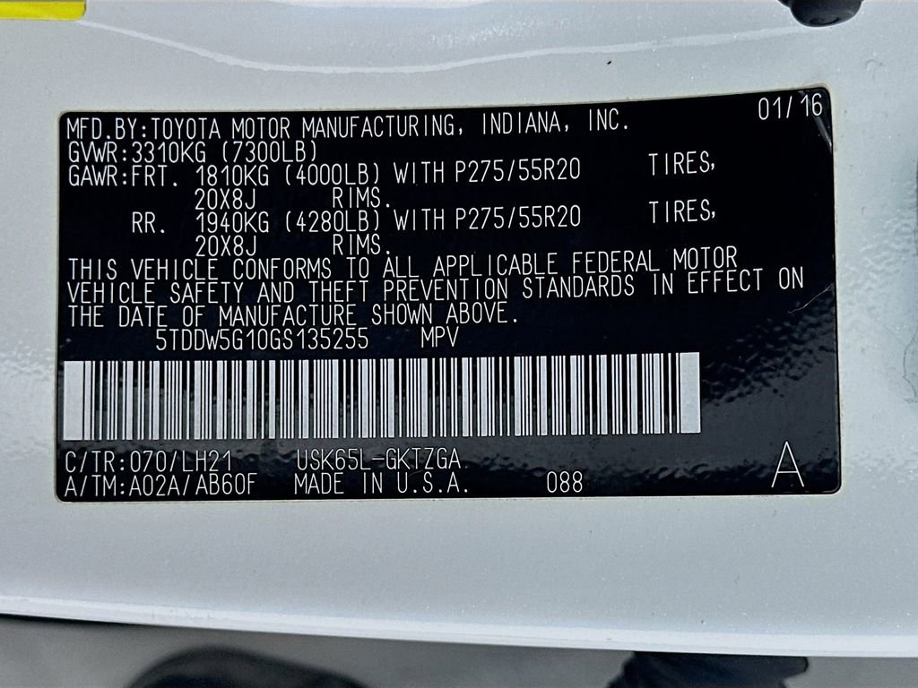 Used 2016 Toyota Sequoia Platinum image 34