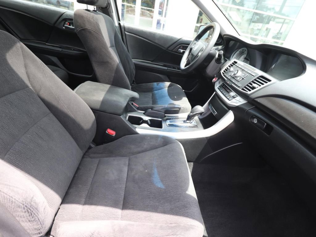 Used 2013 Honda Accord EX image 15