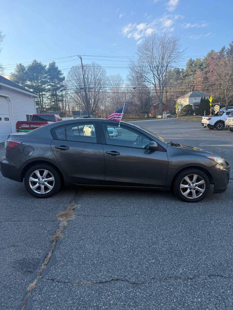 Used 2011 MAZDA MAZDA3 i Touring image 27