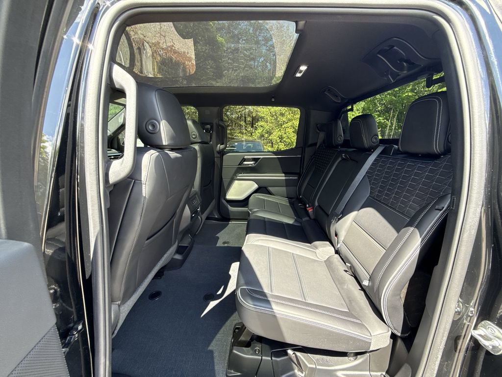Used 2025 GMC Sierra EV Denali AWD/4WD image 22