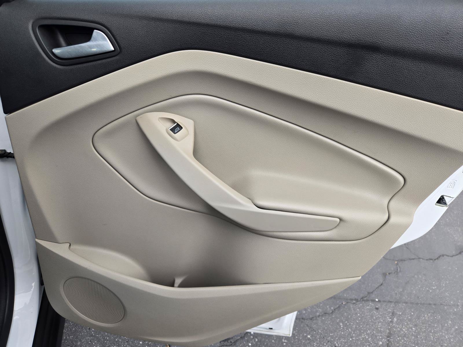 Used 2014 Ford C-MAX SE FWD image 28