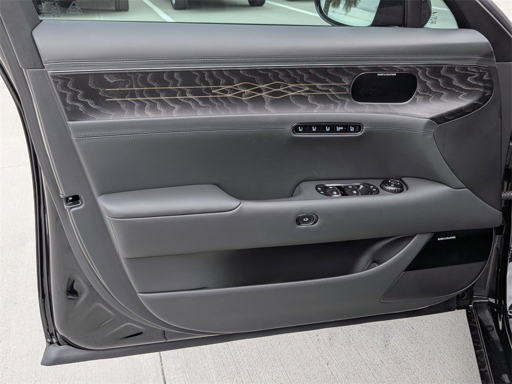 New 2026 Genesis G90 3.5T Prestige image 10