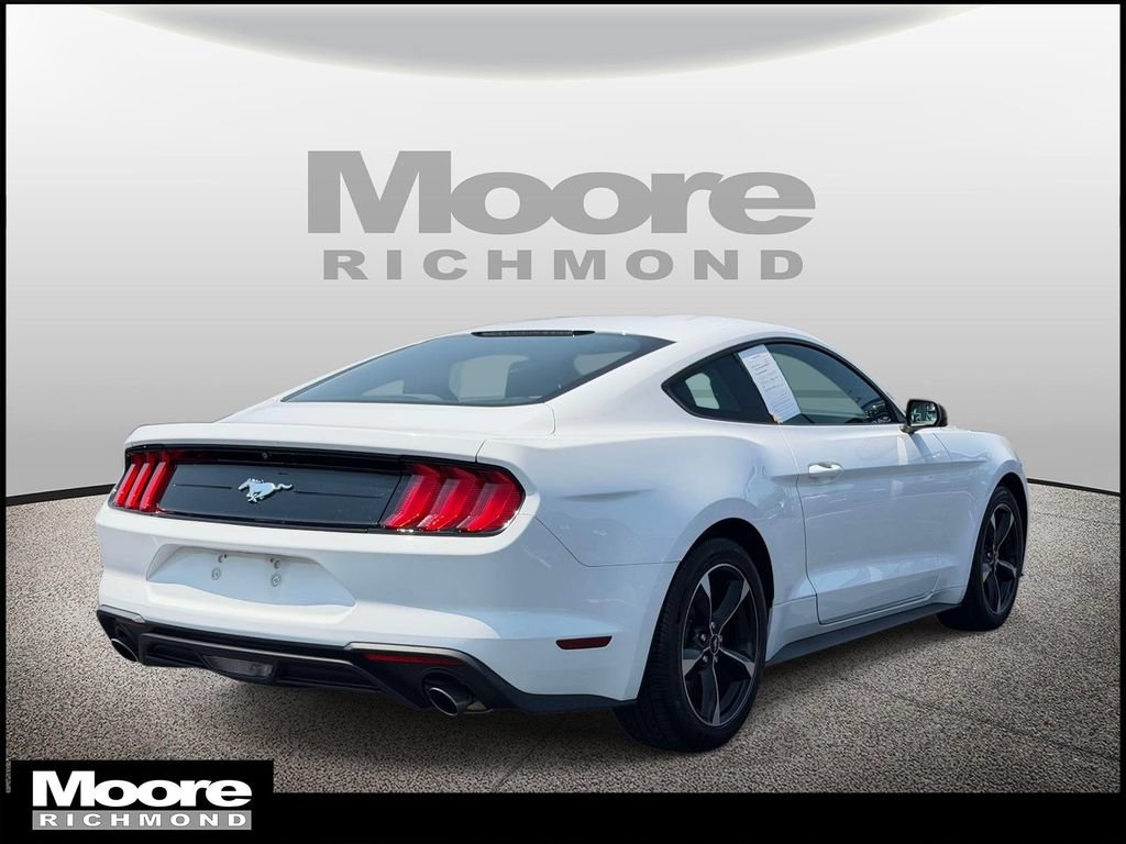 Used 2018 Ford Mustang Coupe RWD image 2