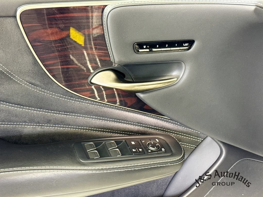 Used 2019 Lexus LS 500h w/ Interior Upgrade Package RWD image 24