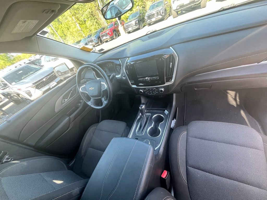 Used 2019 Chevrolet Traverse LT FWD image 20
