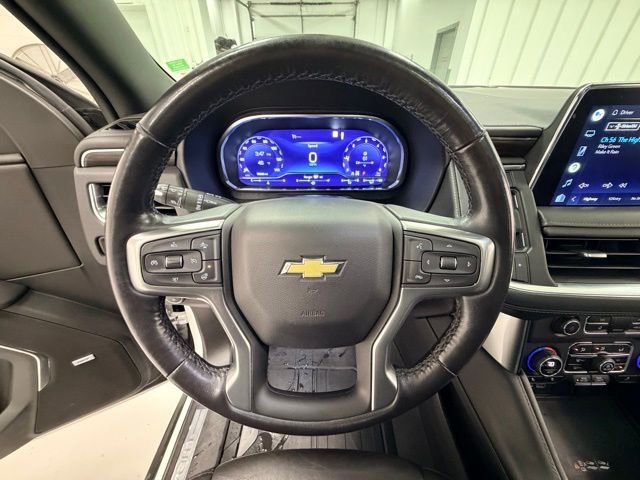 Used 2022 Chevrolet Suburban LT w/ LT Signature Package image 12