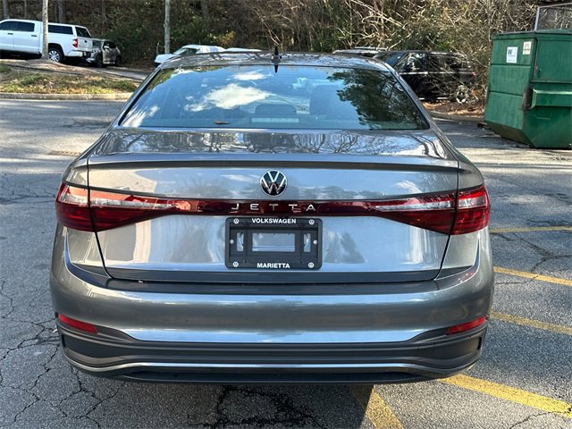 Used 2025 Volkswagen Jetta Sport image 6