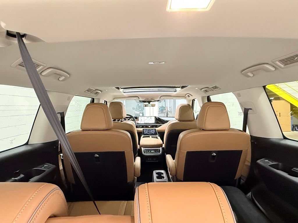 Used 2026 INFINITI QX80 Luxe w/ Cargo Package AWD/4WD image 46