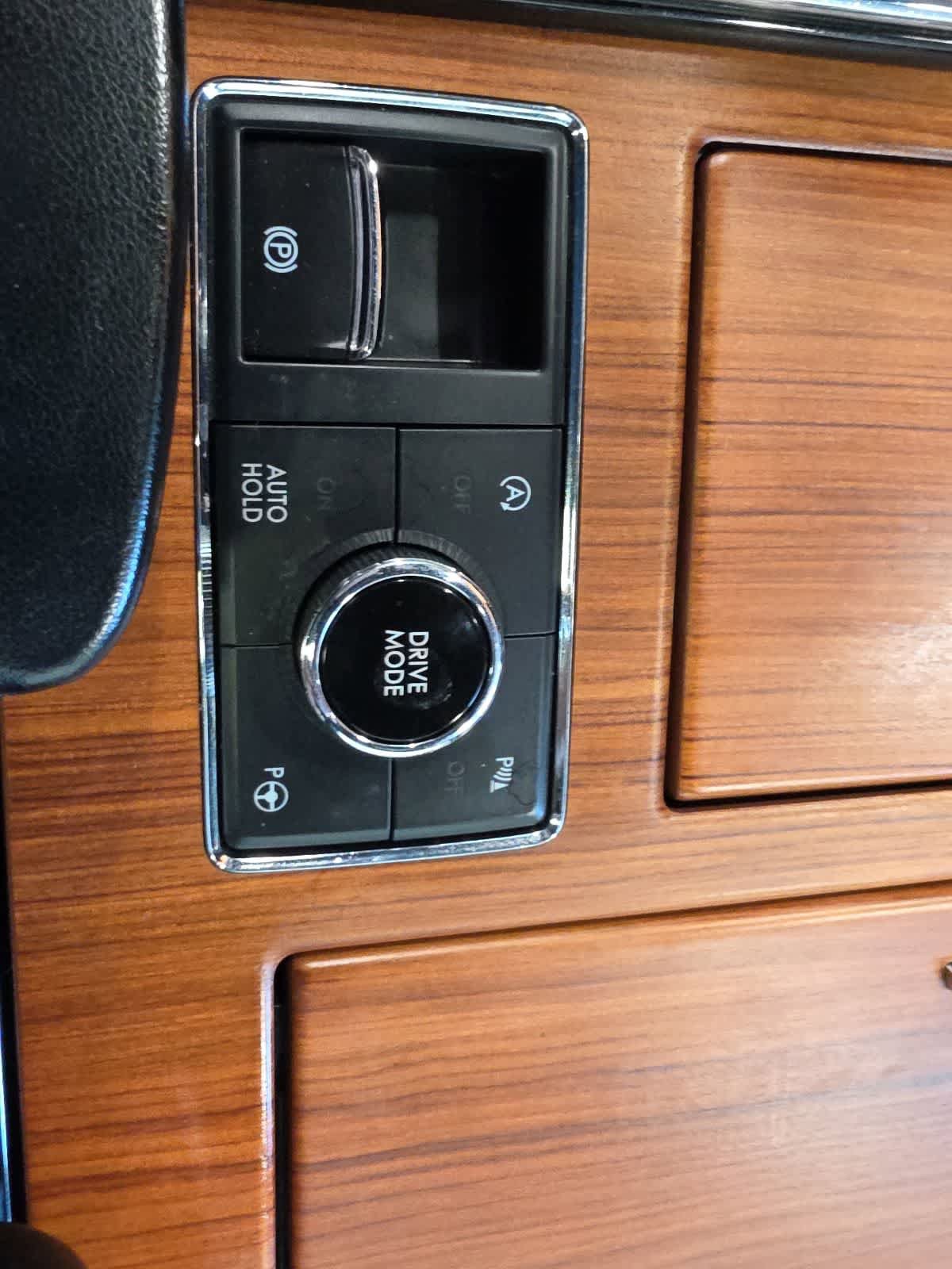 Used 2019 Lincoln Navigator L Reserve AWD/4WD image 25
