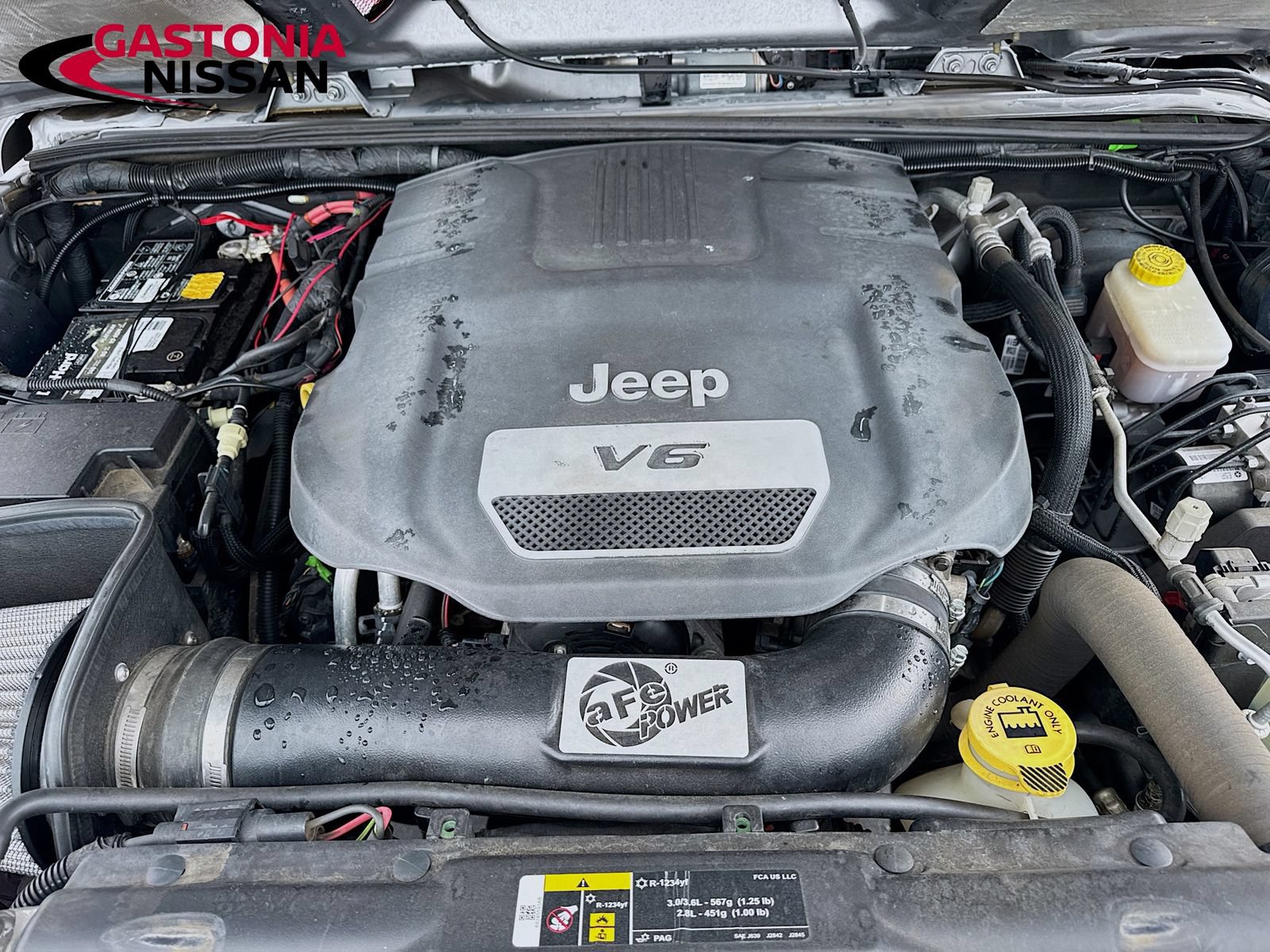 Used 2018 Jeep Wrangler Unlimited Sport w/ Connectivity Group AWD/4WD image 35