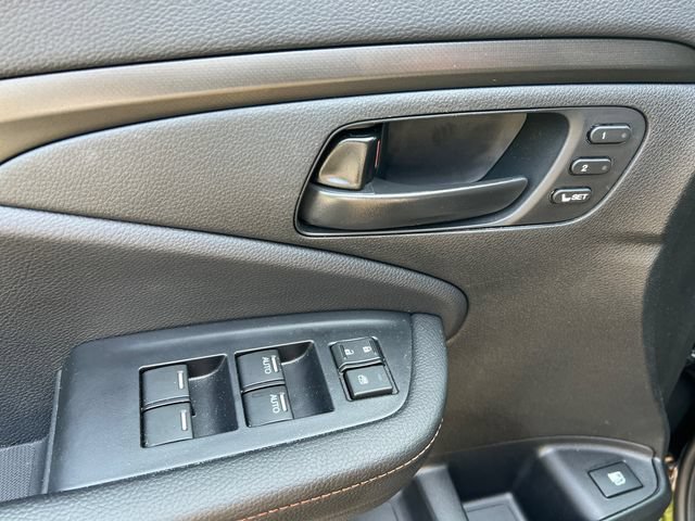 Used 2025 Honda Ridgeline TrailSport image 14