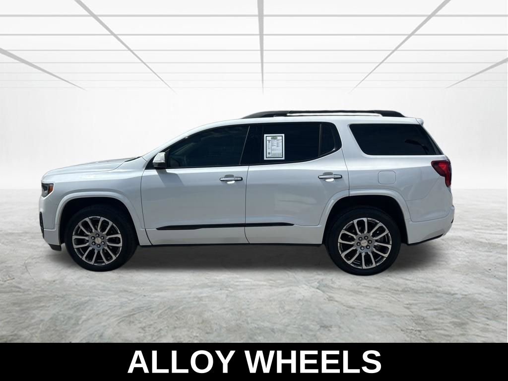 Used 2023 GMC Acadia Denali w/ Denali Ultimate Package image 8