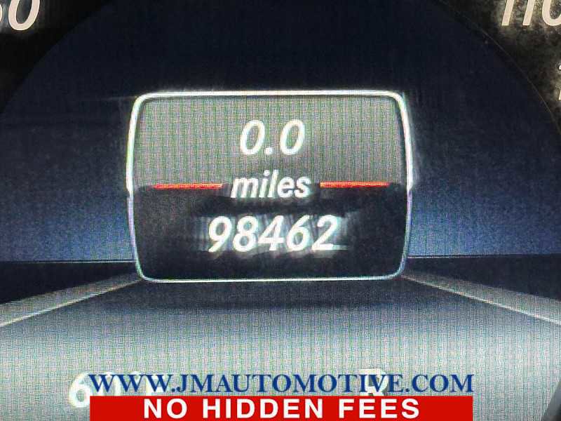 Used 2014 Mercedes-Benz E 350 4MATIC Sedan image 22